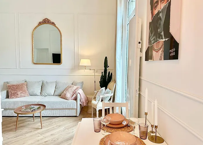 Winter Palace - Parking - Centre - Calme Apartment