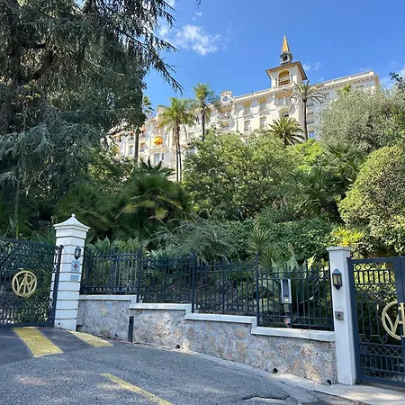 Winter Palace - Parking - Centre - Calme Apartament *