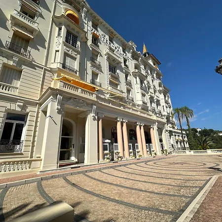 Winter Palace - Parking - Centre - Calme *