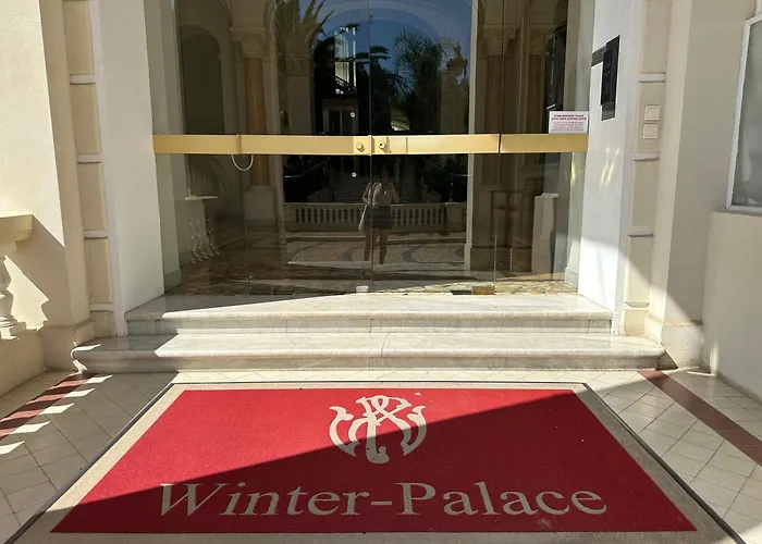 Winter Palace - Parking - Centre - Calme * Μεντόν