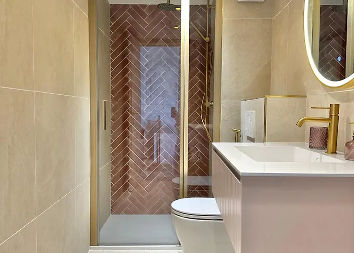 Winter Palace - Parking - Centre - Calme * Μεντόν