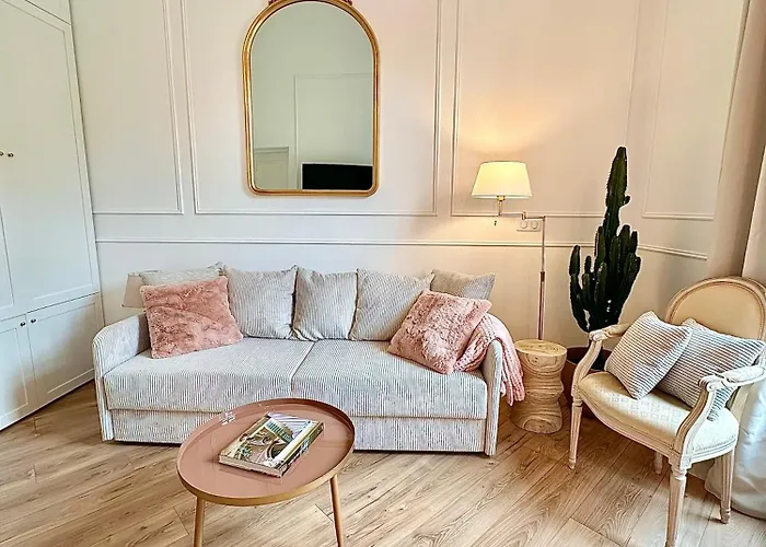 Apartment Winter Palace - Parking - Centre - Calme Menton