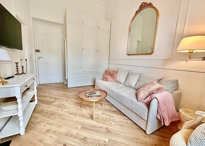 Winter Palace - Parking - Centre - Calme Apartment *